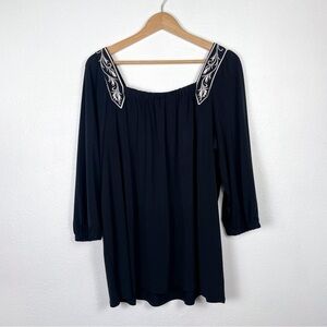 Bob Mackie wearable art 1X black square neck peasant top embroidered shoulder